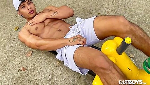 Works Out Before He Decides To Jerk Off With Damond Brown