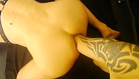 Stretched And Fisted Deep 18 Min