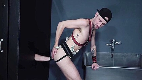 Dungeon Fisting