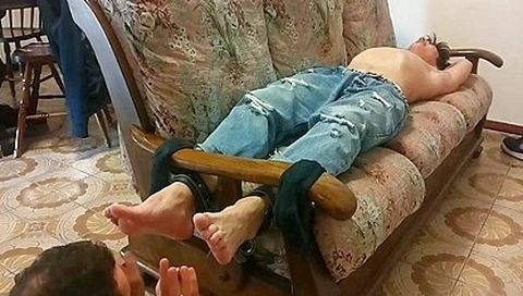 Lusty Homosexual Tickling!!