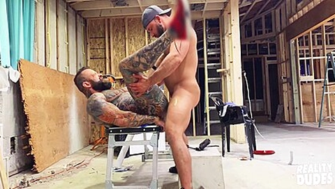Tank Joey - Pup & Tank Fuck Raw All Over A Construction Web Page - American Hook Up
