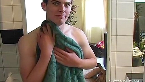 [damian Lang} 1