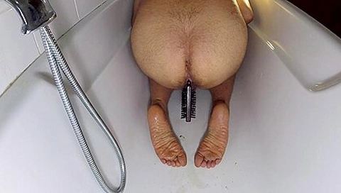 Immodest Games In My Bathtube