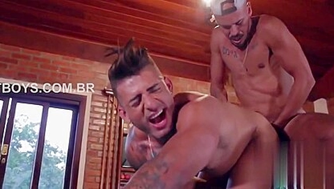 Homo Finishes A Massage Off With Sex
