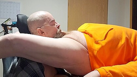 Quadriplegic Suck An Old Guy Swallows His Load