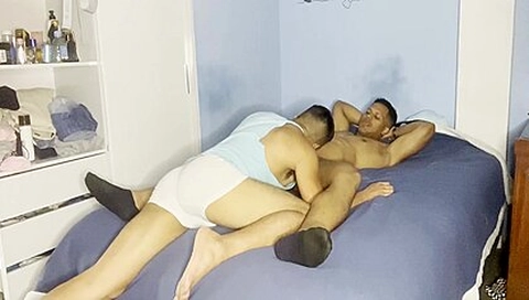 Camara Oculta Con Mi Profesor Hetero Casado. Queria Saber Que Se Siente Tener Una Pinga En El Culo 17 Min