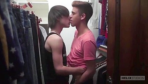 Closet Twinks Gay Porn Videos