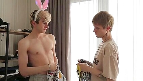 [hbw] Three Is Better Than Two